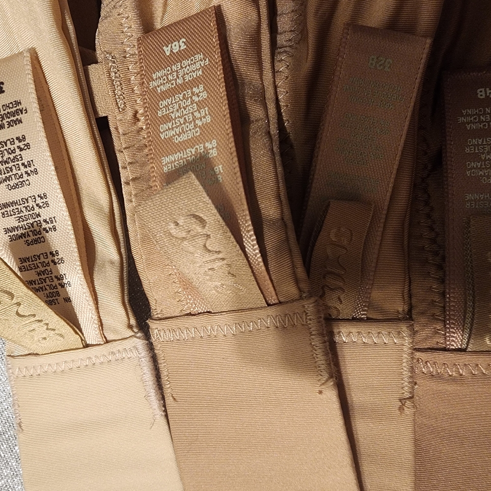 SKIMS. T-SHIRT DEMI BRA Neutral Tone Bras - Picture 5 of 8